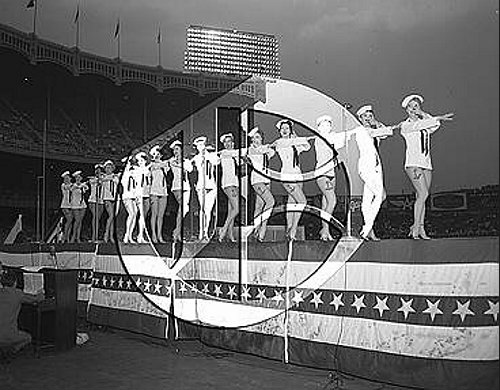 Anchors Away Show at Yankee Stadium55N0195